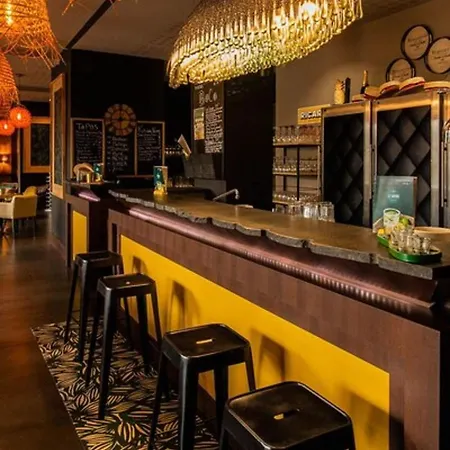 Le Safari Restaurant Hotel Carpentras