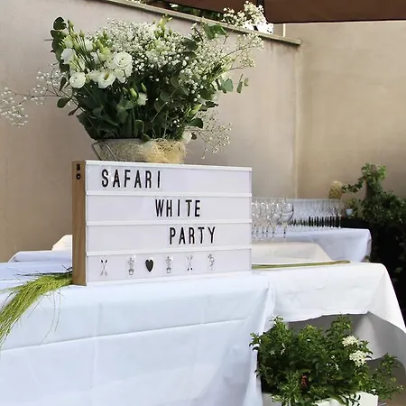 Le Safari Restaurant